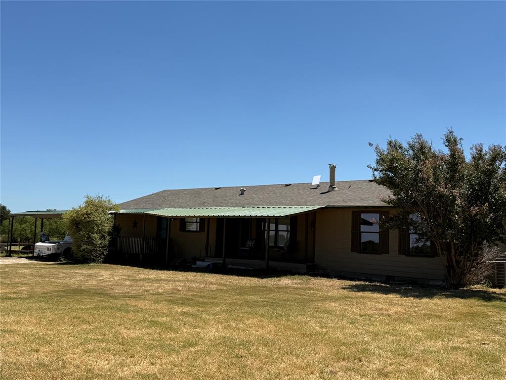 601 Highway 588 Property Photo 3