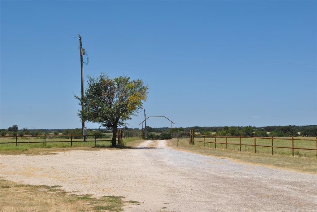 601 Highway 588 Property Photo 6