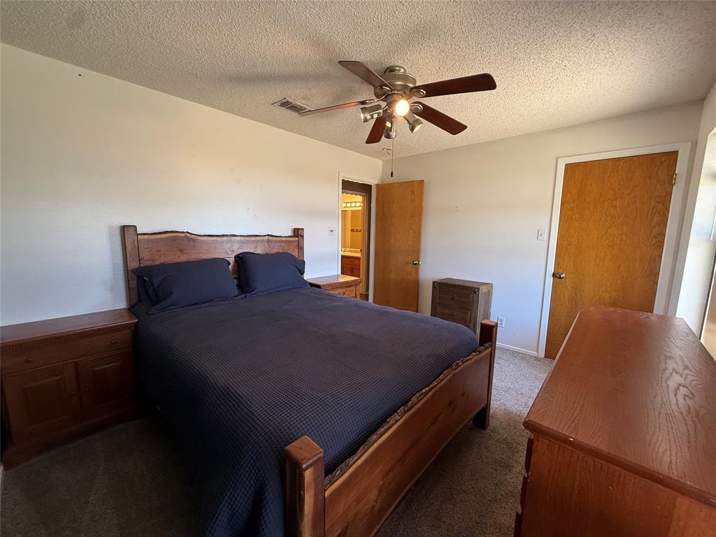 601 Highway 588 Property Photo 23