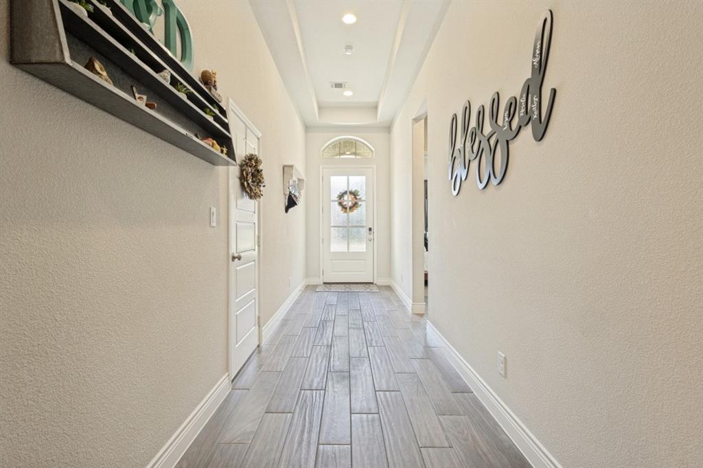 8629 Lake Arrowhead Trail Property Photo 4