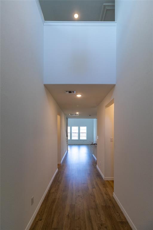 5613 Breezy Drive Property Photo 4