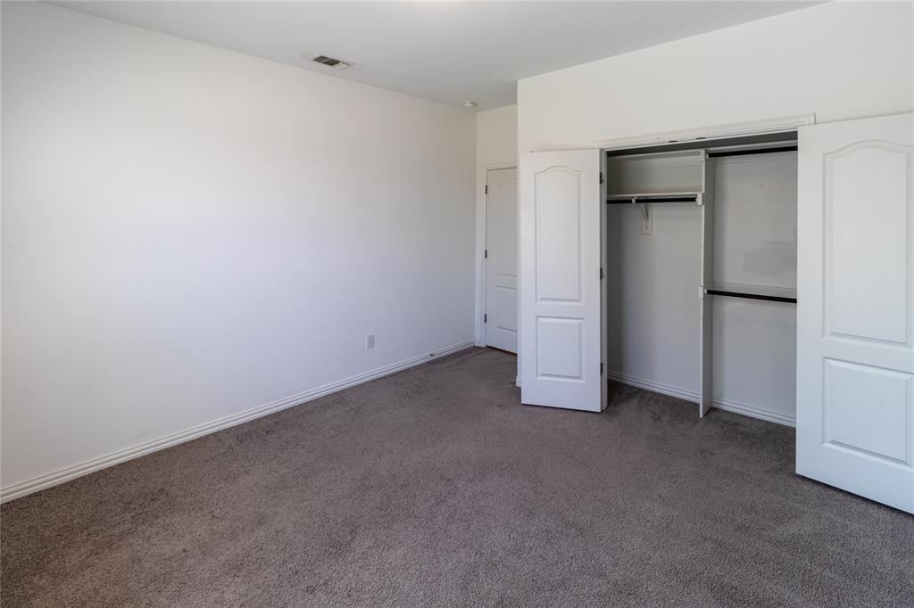 5613 Breezy Drive Property Photo 7