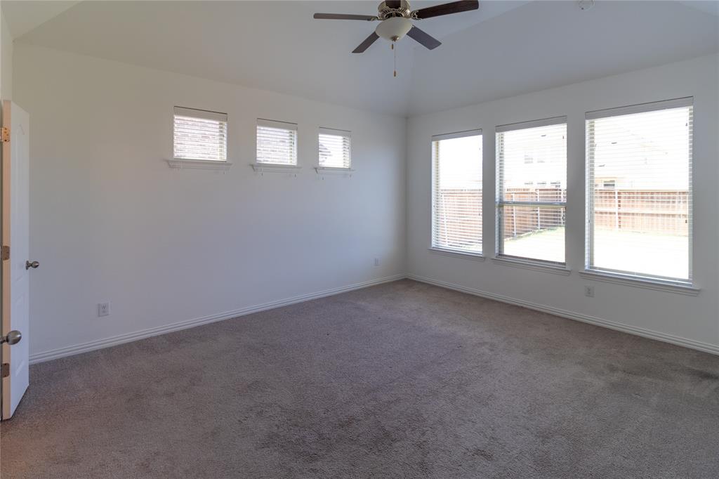 5613 Breezy Drive Property Photo 18