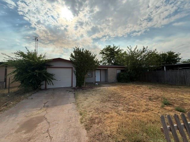 917 N Danville Drive Property Photo 1