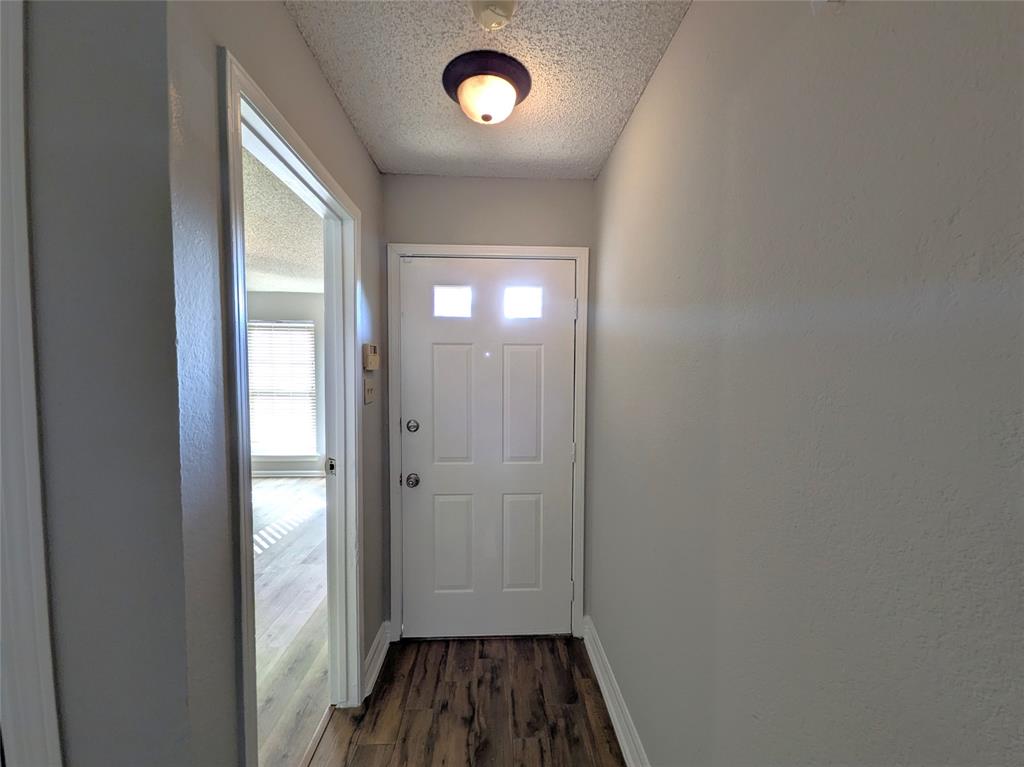 323 Teakwood Lane Property Photo 6