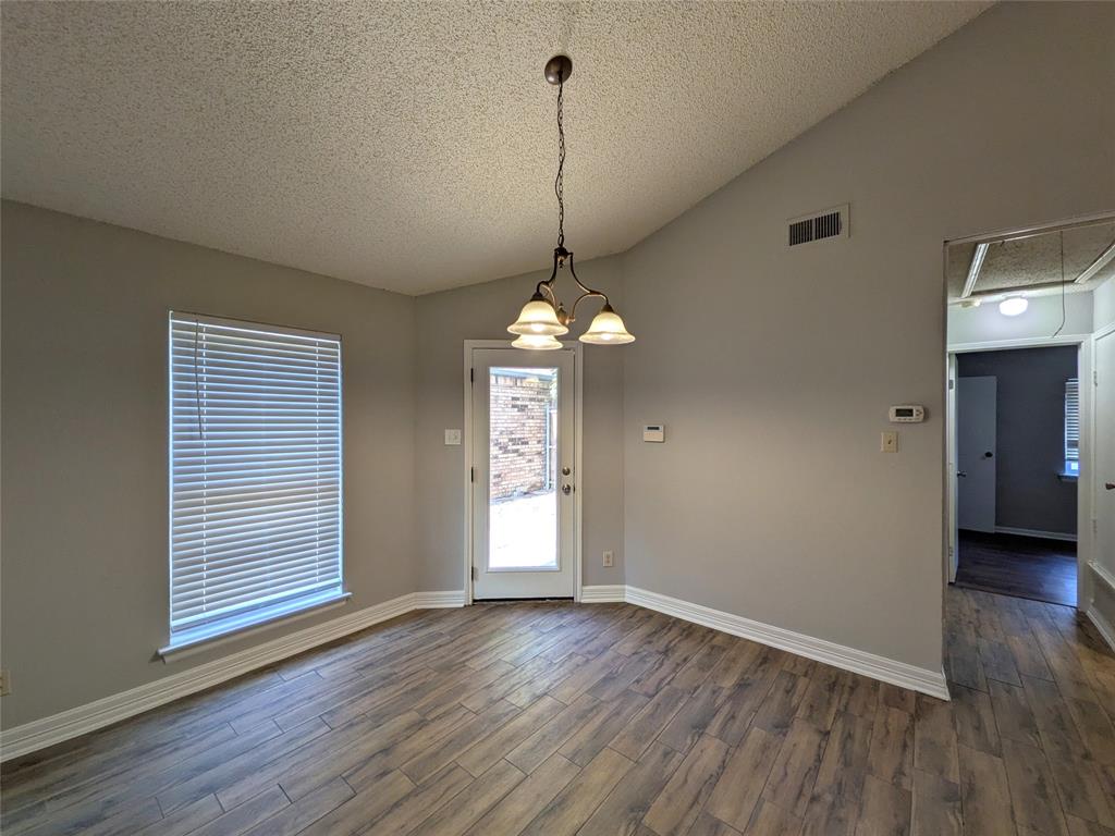 323 Teakwood Lane Property Photo 10
