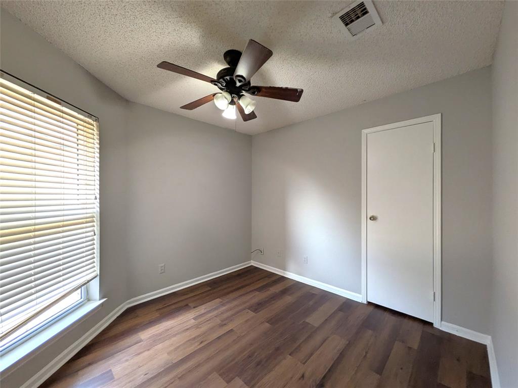 323 Teakwood Lane Property Photo 22