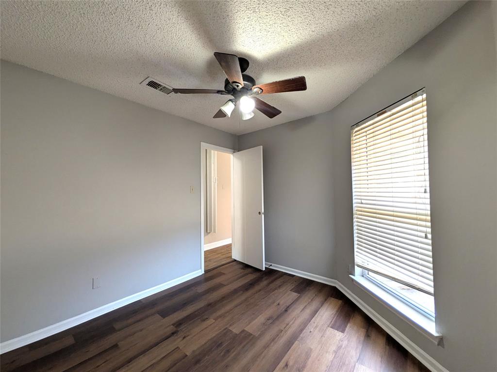 323 Teakwood Lane Property Photo 23