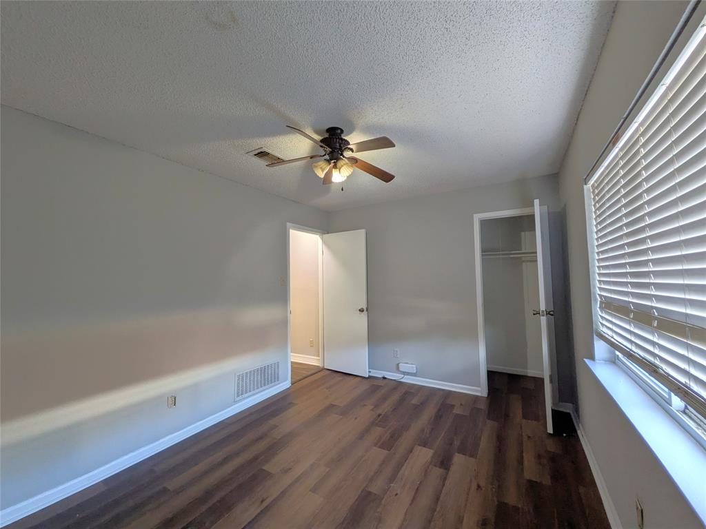 323 Teakwood Lane Property Photo 25