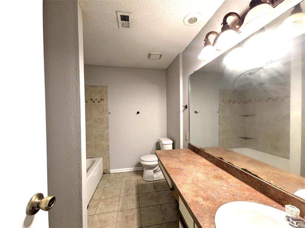 323 Teakwood Lane Property Photo 26
