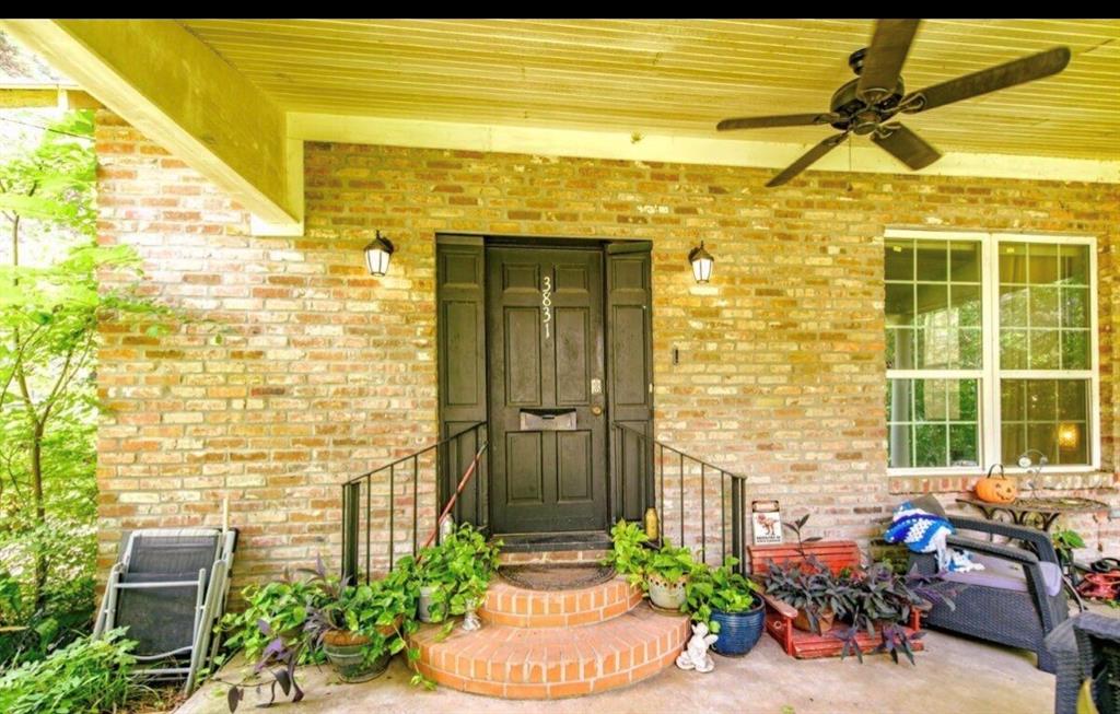 3831 Baltimore Avenue Property Photo 2