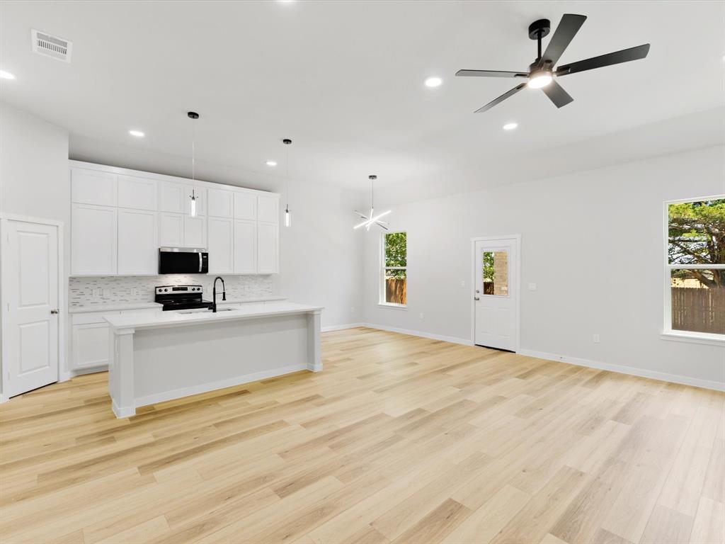 106 Bowers Street Property Photo 13