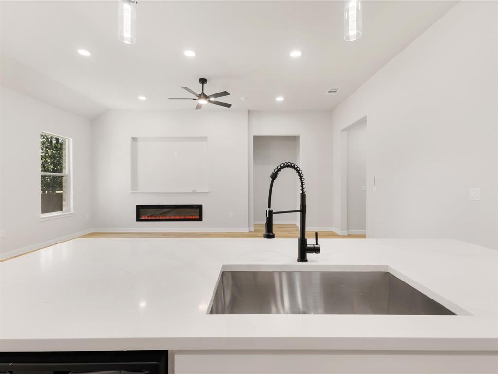 106 Bowers Street Property Photo 17