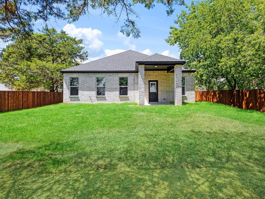 106 Bowers Street Property Photo 31