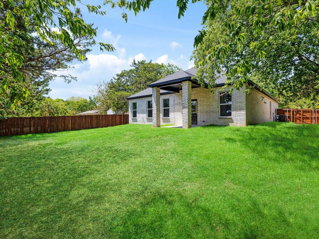 106 Bowers Street Property Photo 32