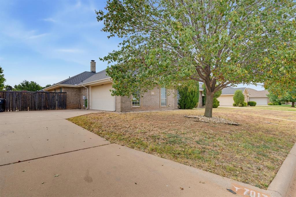 7017 Springwater Avenue Property Photo 3