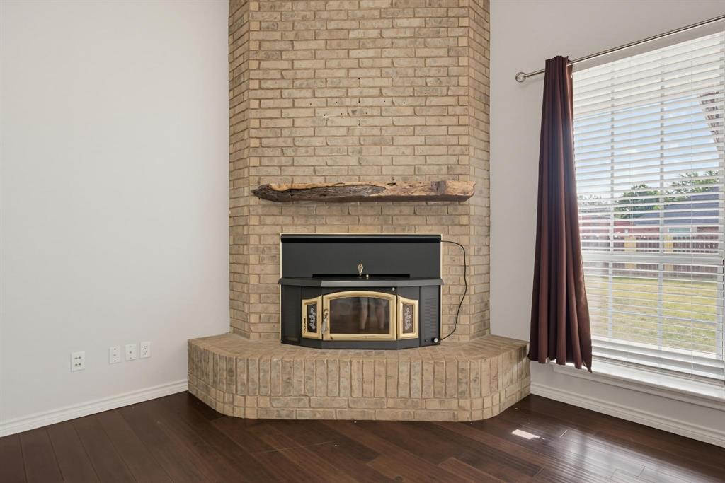 7017 Springwater Avenue Property Photo 8