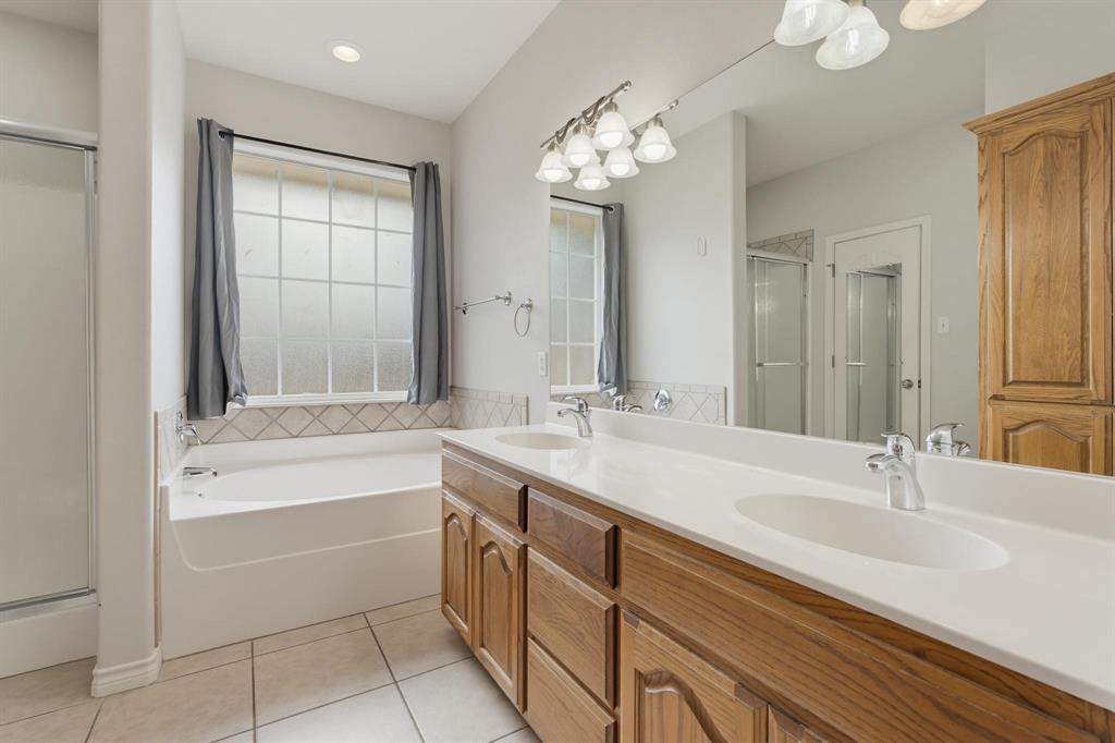 7017 Springwater Avenue Property Photo 24