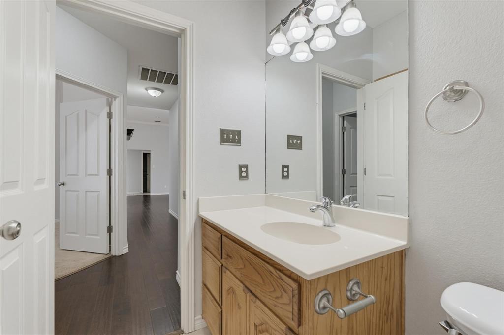 7017 Springwater Avenue Property Photo 35