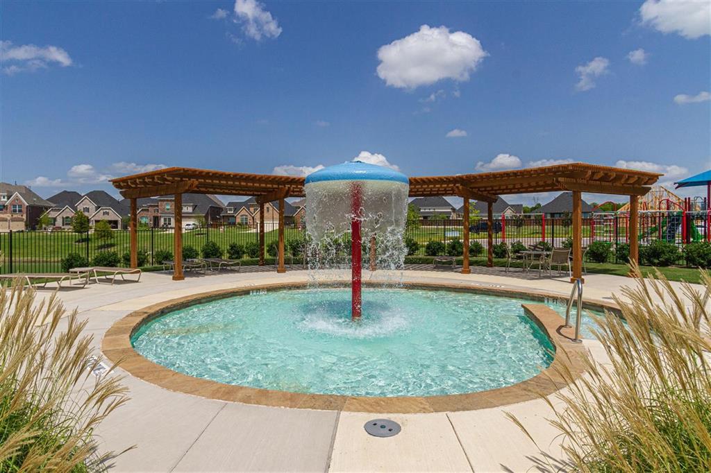 606 Jack Oak Property Photo 4
