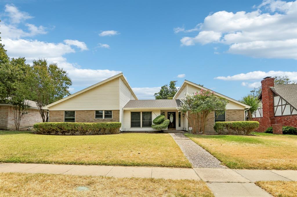 2840 Meadowbrook Drive Property Photo 1