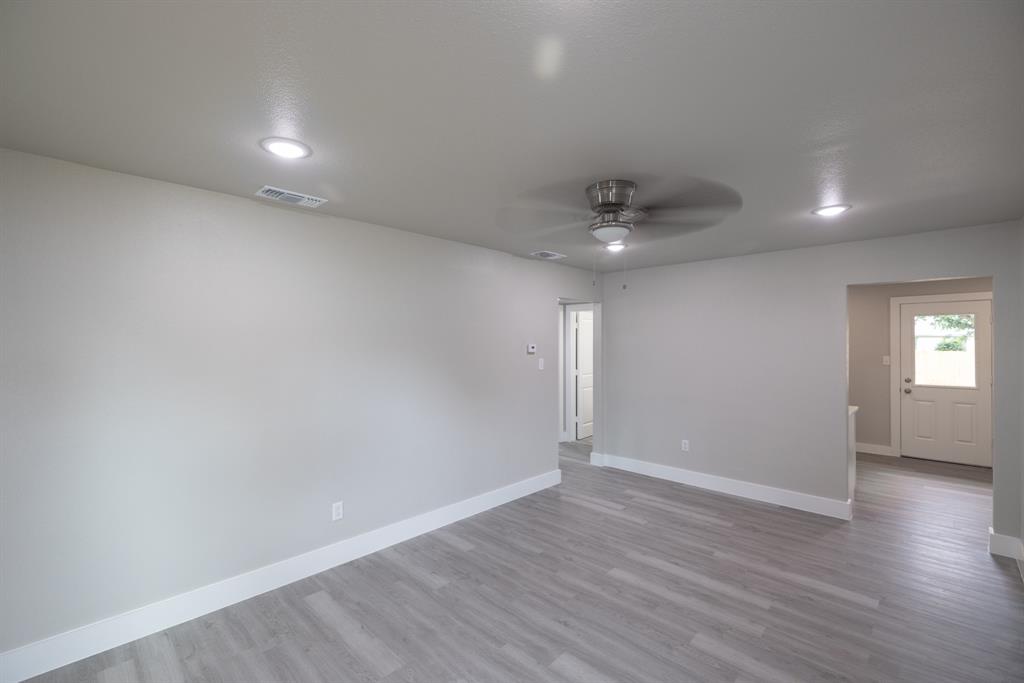 1434 Lillius Street Property Photo 3