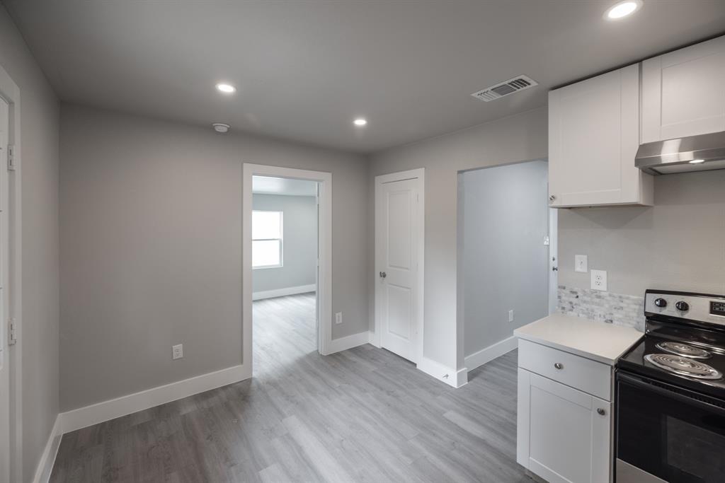 1434 Lillius Street Property Photo 7
