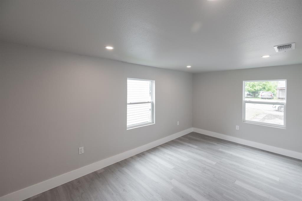1434 Lillius Street Property Photo 10