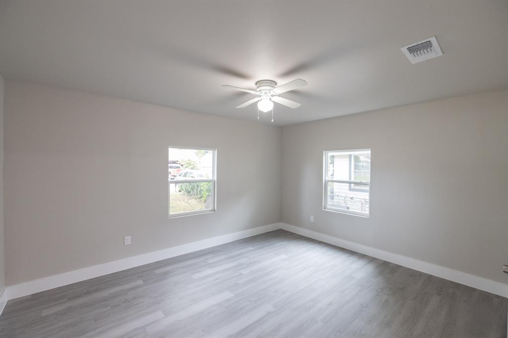 1434 Lillius Street Property Photo 14