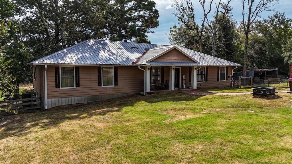 3861 State Highway 75 Property Photo 1