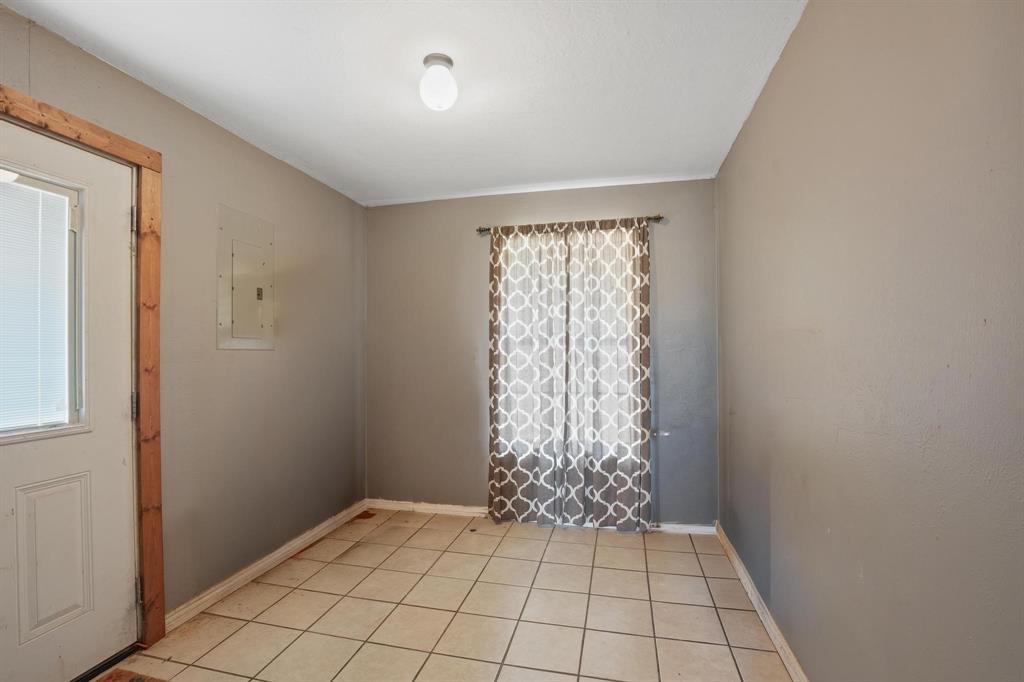 3861 State Highway 75 Property Photo 6