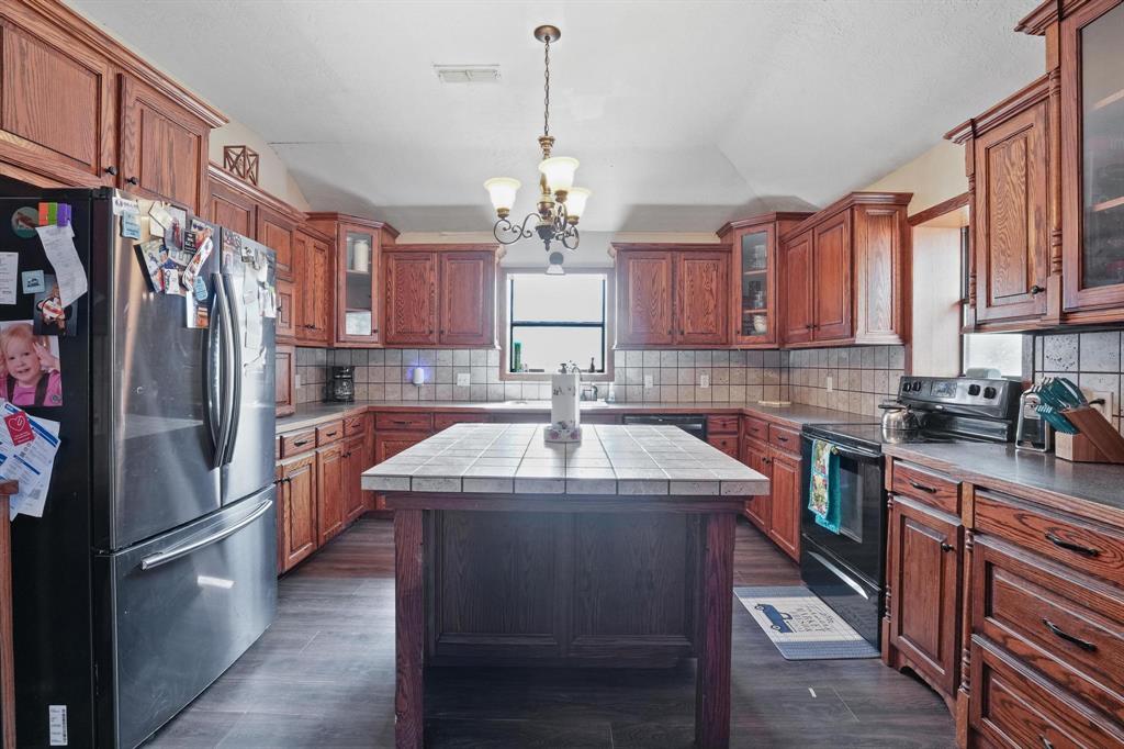 3861 State Highway 75 Property Photo 7