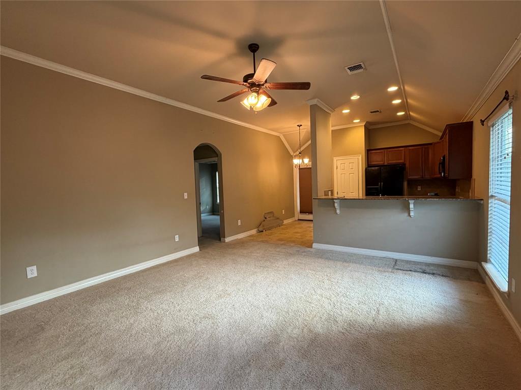 571 Whitefield Lane Property Photo 3
