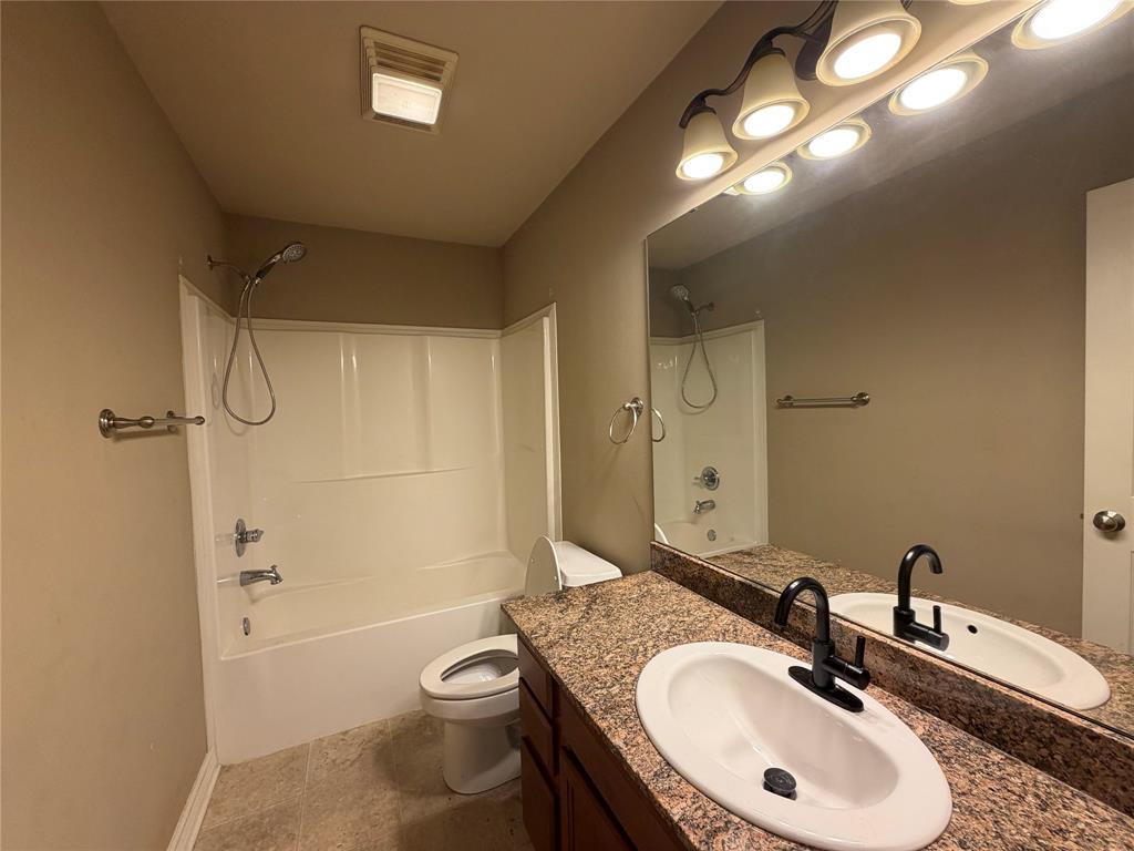 571 Whitefield Lane Property Photo 14