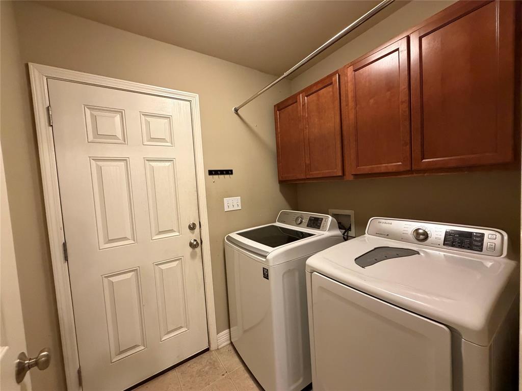 571 Whitefield Lane Property Photo 15