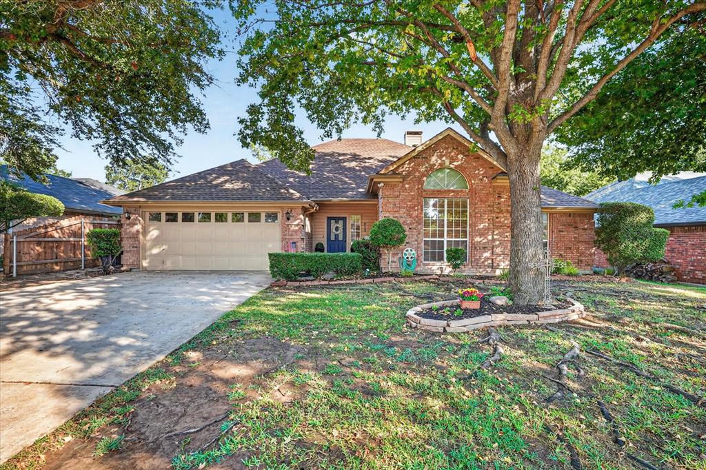 813 Twin Creek Drive Property Photo 1