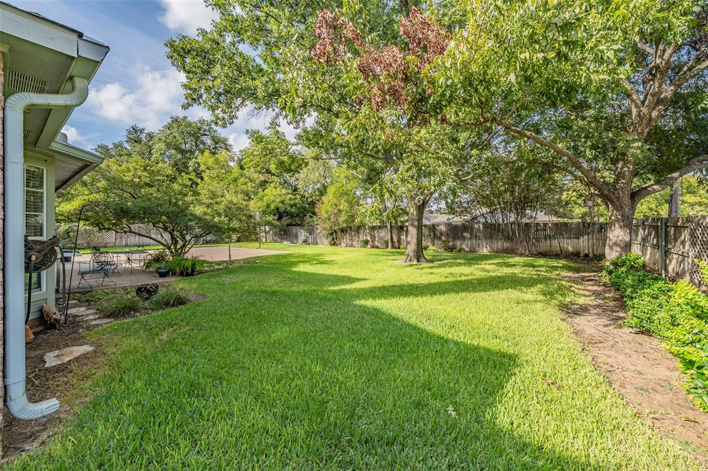 1500 Arrowhead Drive Property Photo 2