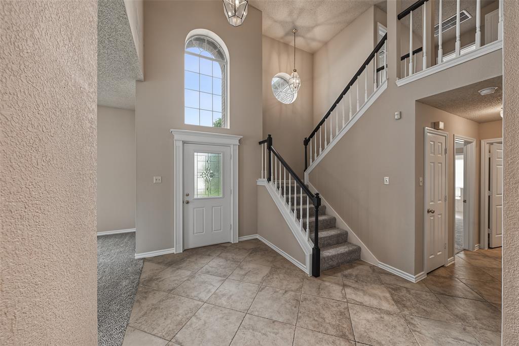1500 Arrowhead Drive Property Photo 4