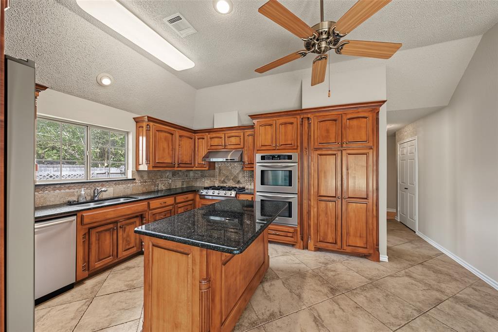 1500 Arrowhead Drive Property Photo 14