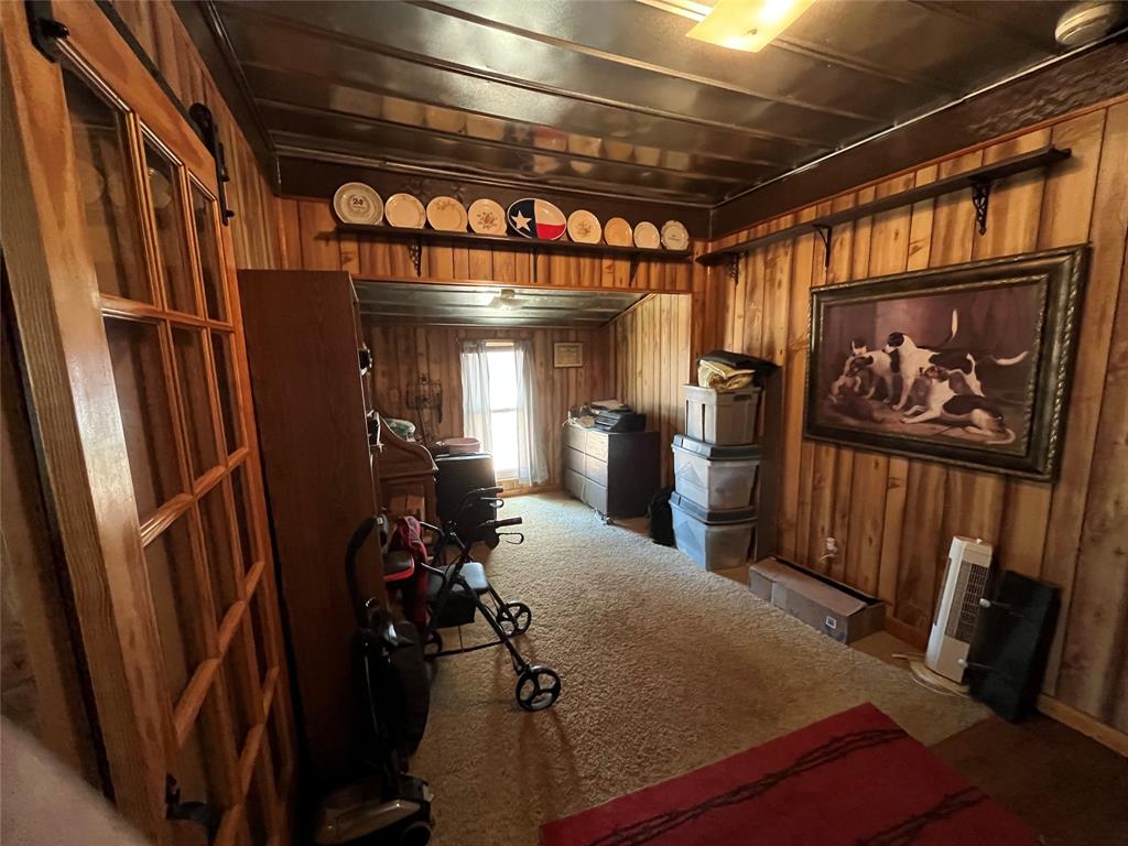 541 E 3rd Street Property Photo 22