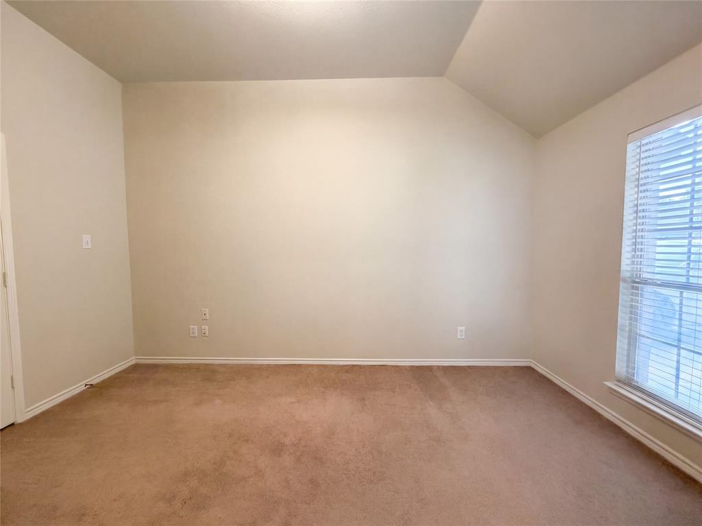 8404 Blacktail Trail Property Photo 8