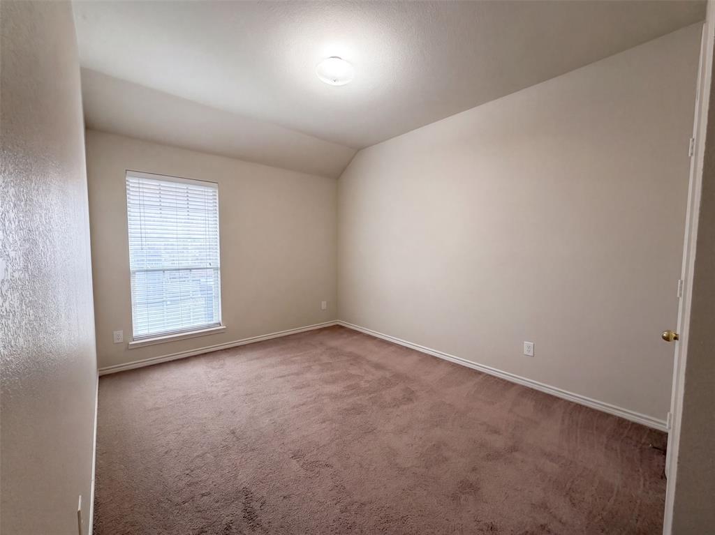 8404 Blacktail Trail Property Photo 9