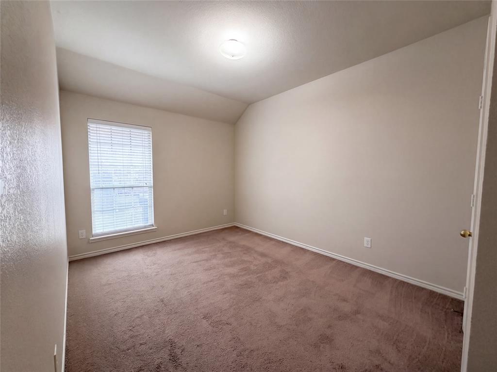 8404 Blacktail Trail Property Photo 9