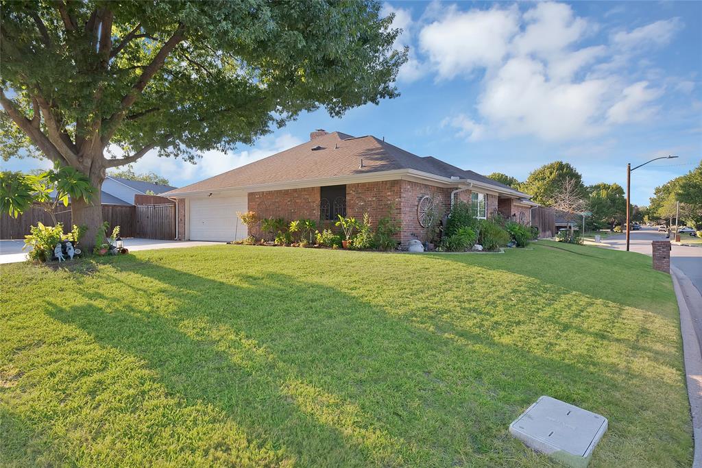 3840 Devonaire Drive Property Photo 35