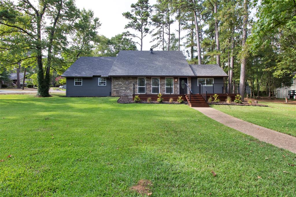 1407 Lakeshore Property Photo 1