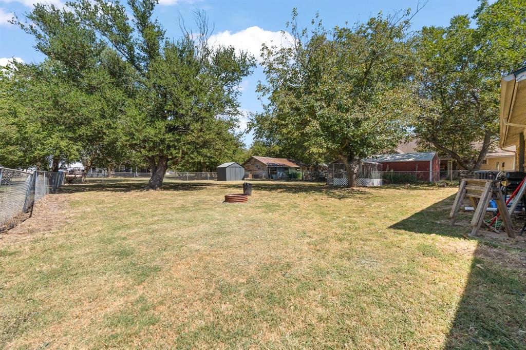 502 N King Street Property Photo 14