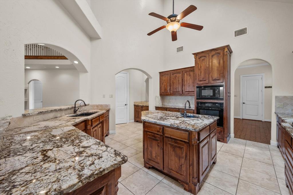 3325 Vista Lake Circle Property Photo 13