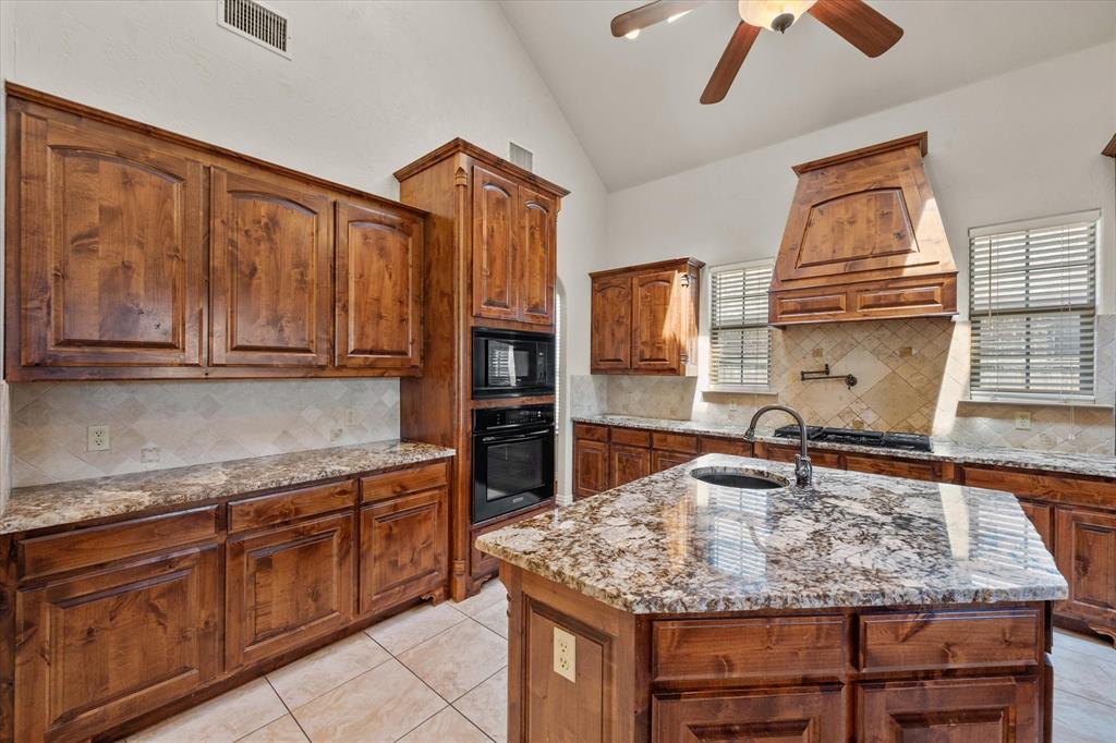 3325 Vista Lake Circle Property Photo 16