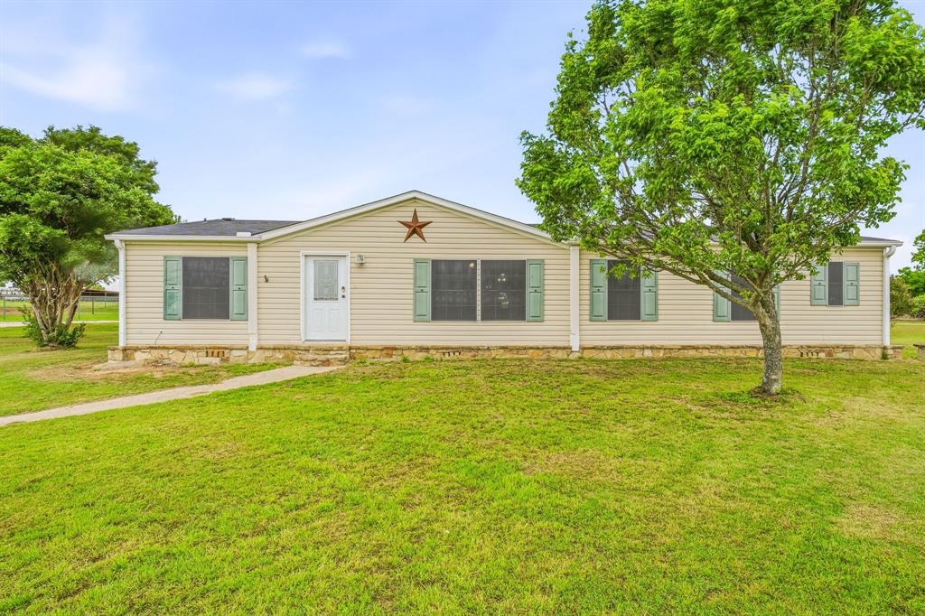 11555 N Us Highway 377 Property Photo 6