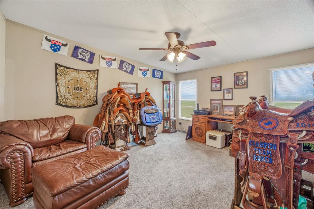 11555 N Us Highway 377 Property Photo 10